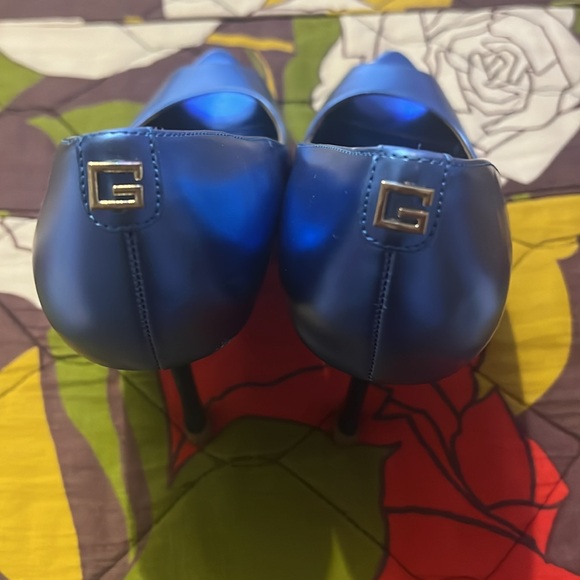 Quest - Picture 2 of 2